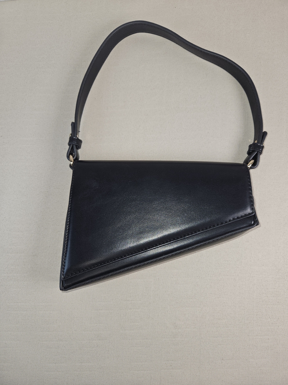 Madison West Black Tahlia Shoulder Bag